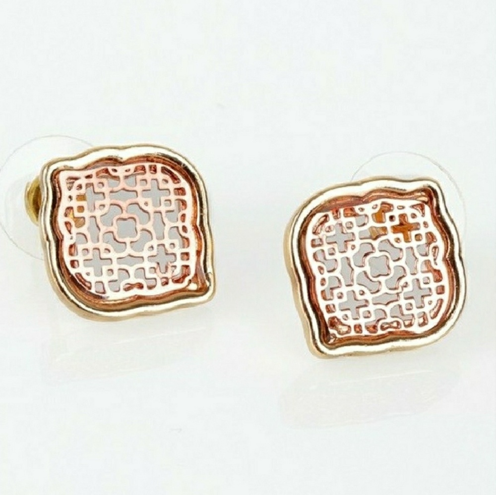 ๐ LAST 1!! ๐ Dainty Marquee Filigree Earrings - Picture 2 of 2